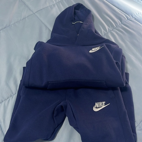 Nike jogger - Picture 2 of 2